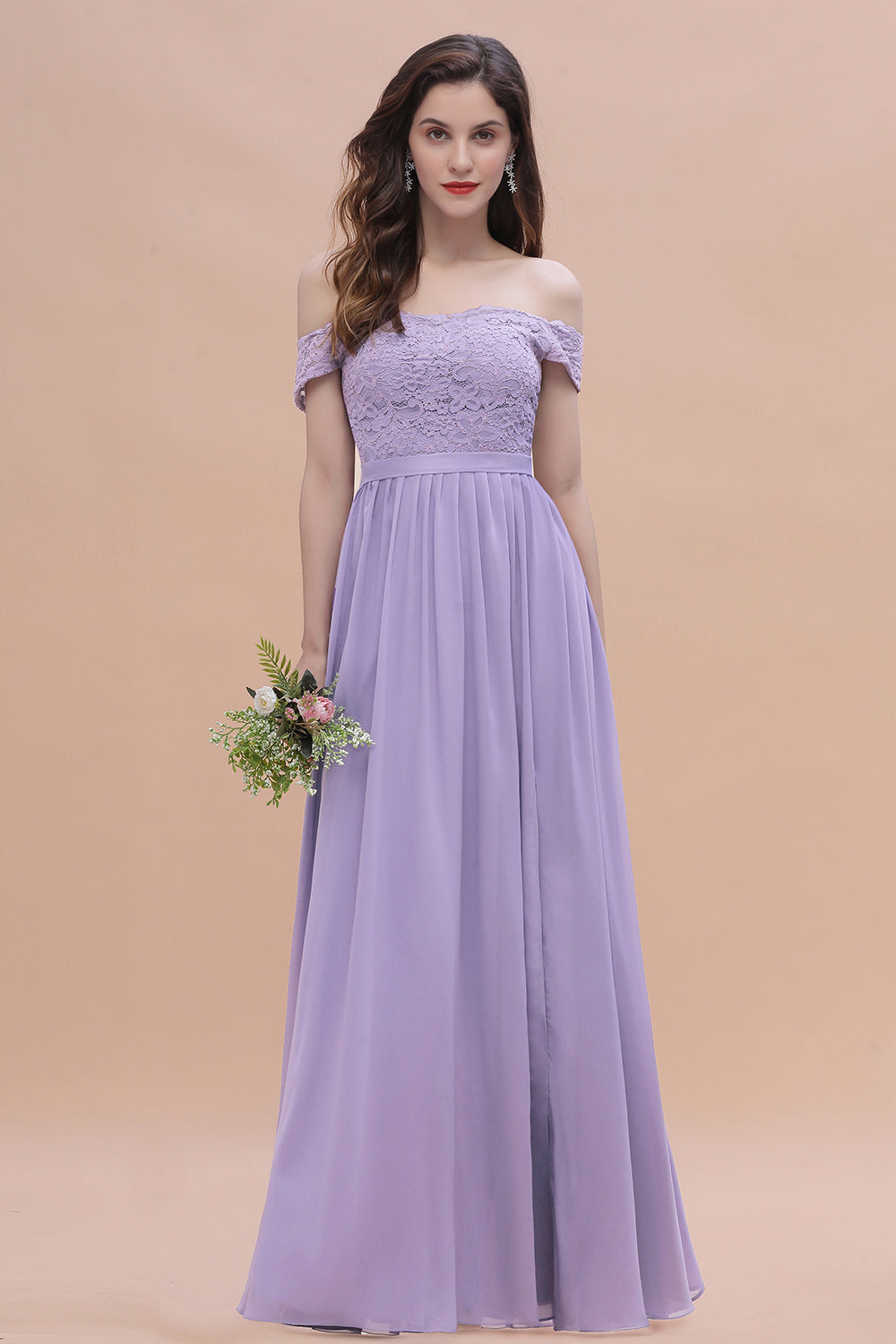 Suchen Sie Brautjungfernkleider Lang Lavender online bei babyonlinedress.de. Hochzeitsgäste Partykleider Günstig für Sie zur Hochzeit gehen.