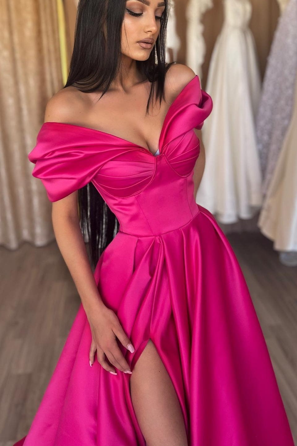 Fuchsia Portrait A-Linie Ballkleid mit Schlitz