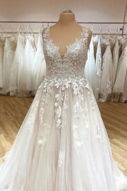 A-line wedding dress with V-neck lace wedding dress