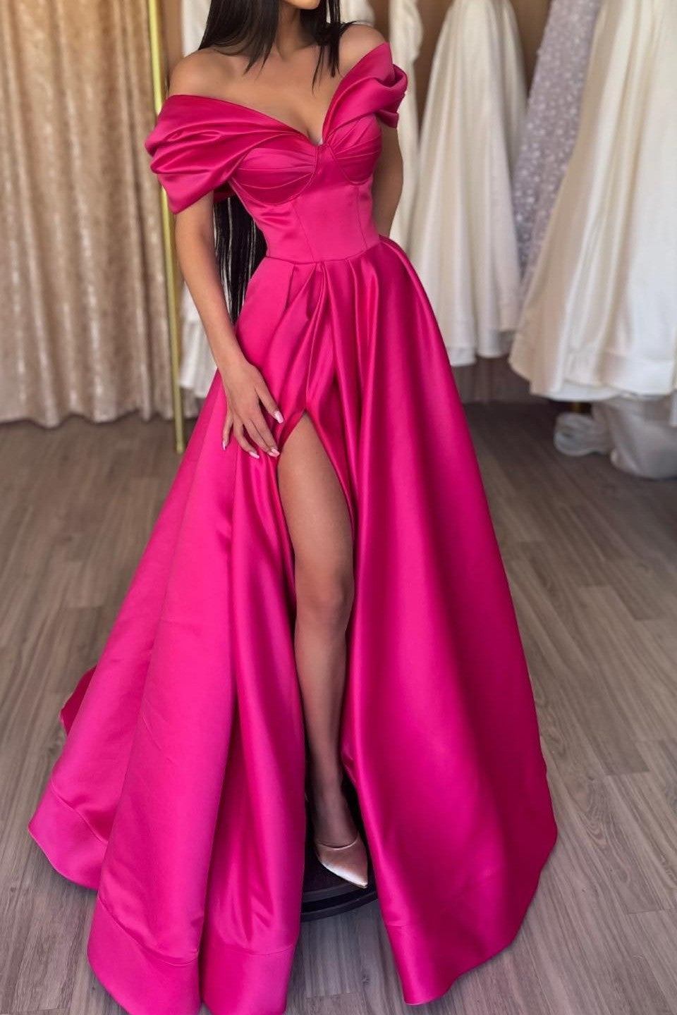 Fuchsia Portrait A-Linie Ballkleid mit Schlitz