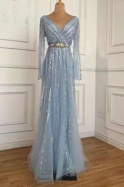 Elegantes Abendkleid mit langen Ärmeln, tiefem V-Ausschnitt, Pailletten und Perlentüll