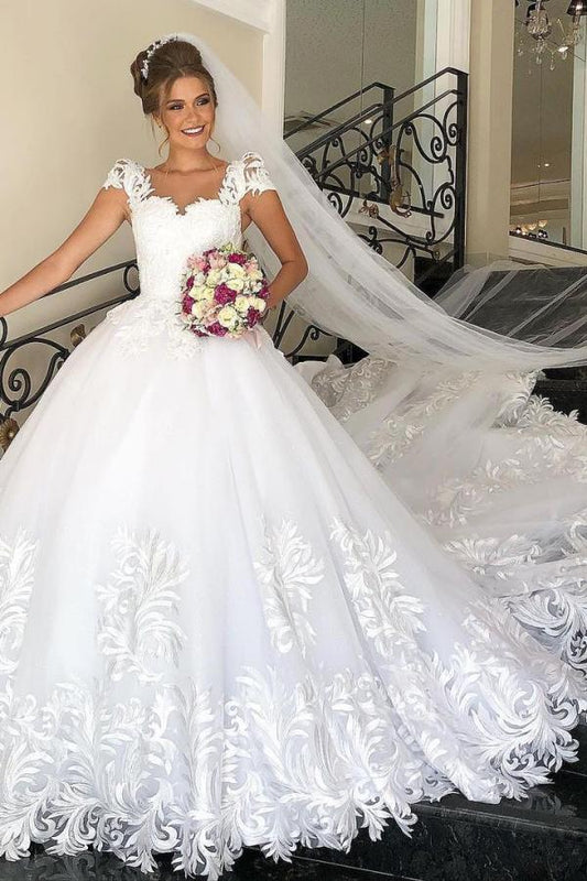 Elegantes Prinzessin-Hochzeitskleid mit langen Flügelärmeln und Tüllspitze