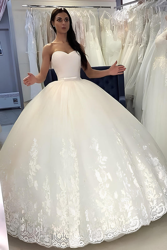 Schönes Hochzeitskleid Prinzessin Brautkleid Tüll